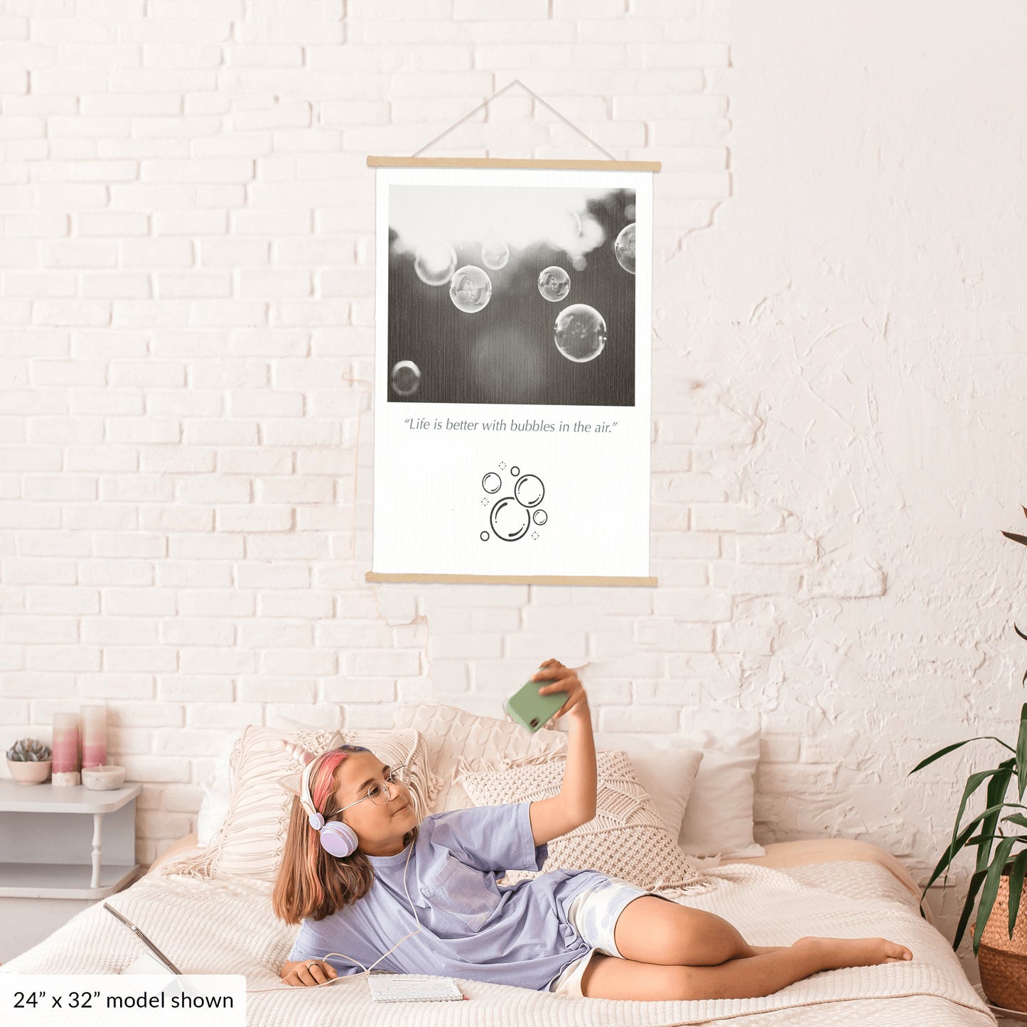 Bubbles Hanging Canvas, Black and White